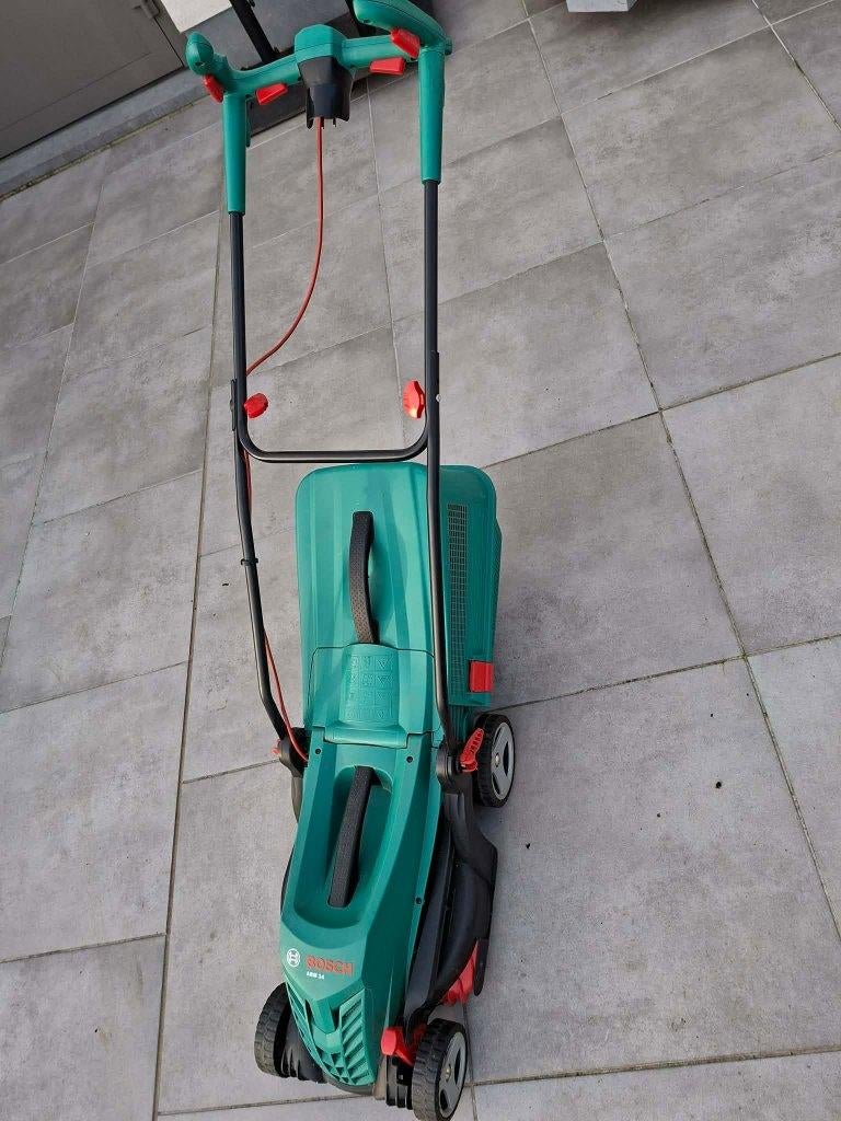 Bosch elektrische maaier ARM 34, Tuin en Terras, Grasmaaiers, Ophalen, Elektrische grasmaaier, Opvangbak, 30 t/m 39 cm