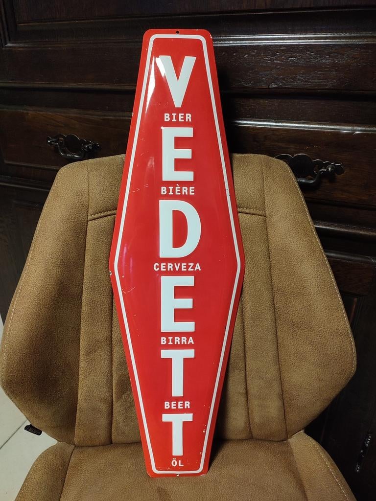 VEDETT emaille rood zwaar bord met witte achterzijde, Ophalen, Gebruikt, Reclamebord, Plaat of Schild