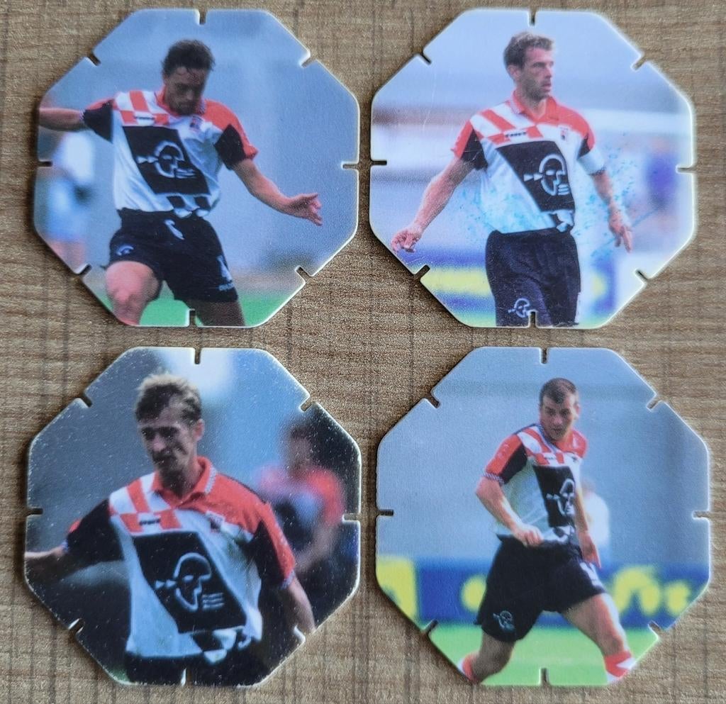 4 verzamelplaatjes voetbalclub R.W.D. Molenbeek (jaren '90), Verzamelen, Ophalen of Verzenden, Gebruikt, Poster, Plaatje of Sticker
