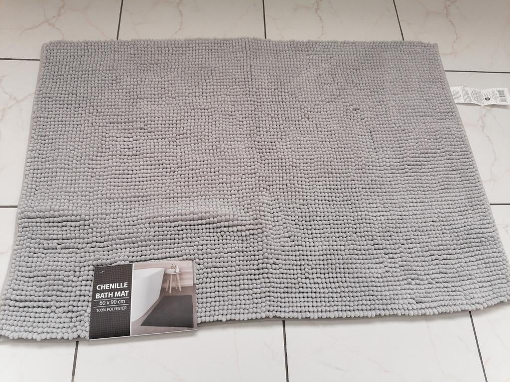 Chenille badmat 60 x 90 cm (nieuw), Enlèvement ou Envoi, Tapis de bain