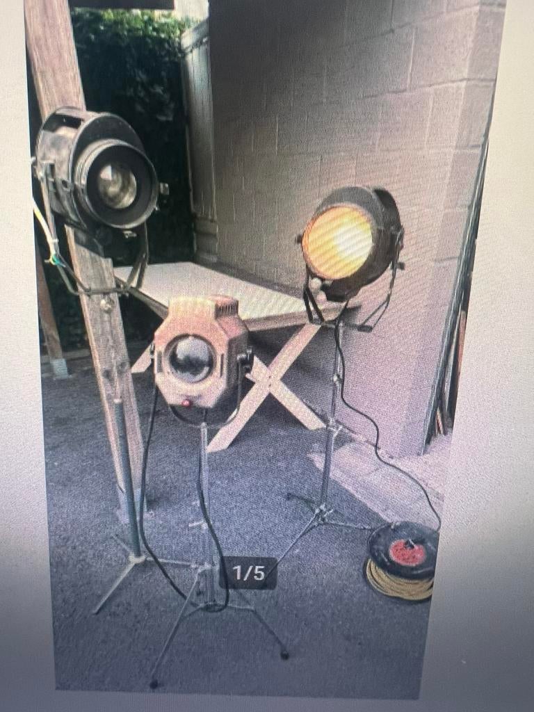Grote industriele lamp ( theaterspot) op statief, Antiek en Kunst, Antiek | Verlichting, Ophalen