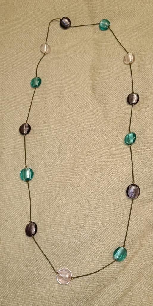 Lange roos/groen/paarse ketting., Bijoux, Sacs & Beauté, Colliers, Enlèvement, Vert