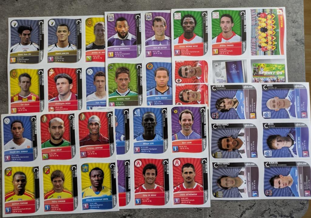 Panini Football 2009  MERCATO !! 36 voetbal stickers 2009, Hobby en Vrije tijd, Stickers en Plaatjes, Nieuw, Verzenden
