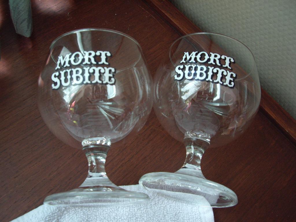 2 Anciens verres à Mort Subite., Enlèvement ou Envoi