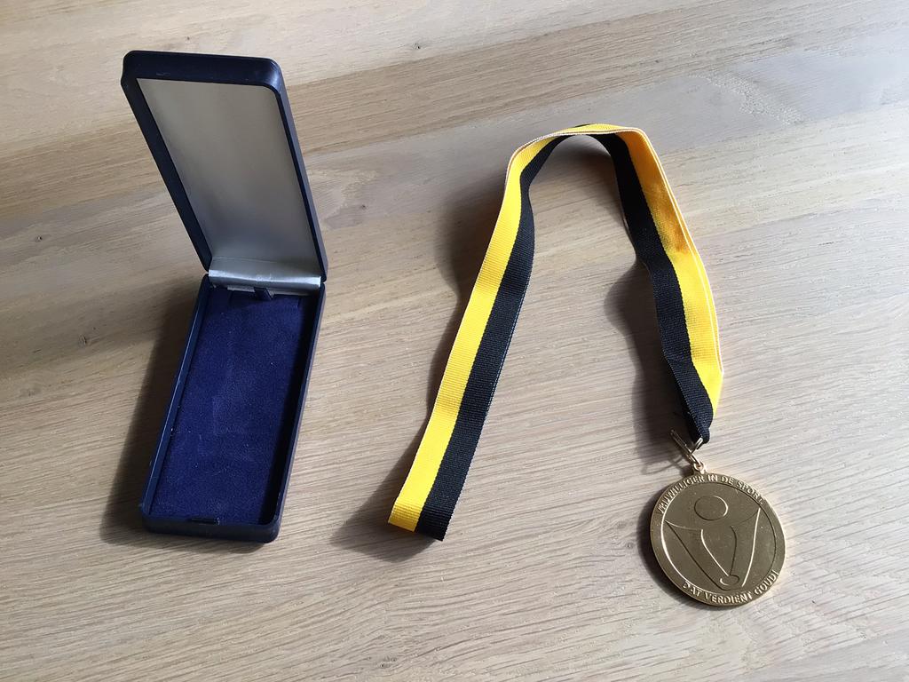 Médaille de bénévolat dans le sport, Enlèvement ou Envoi