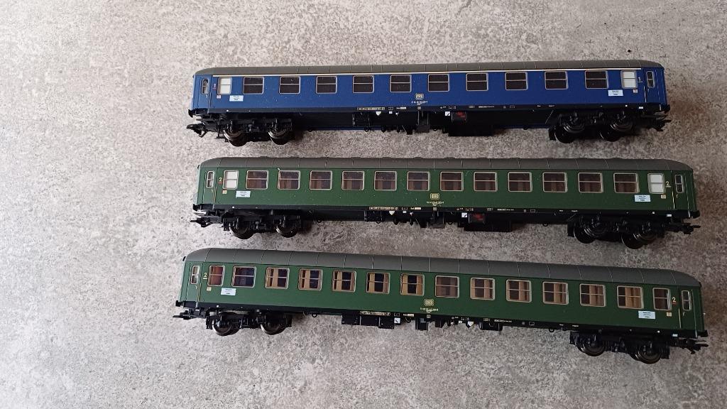 (1A) 3 wagons de voyageurs provenant de la rame 29740, Neuf, Enlèvement ou Envoi, Courant alternatif, Wagon