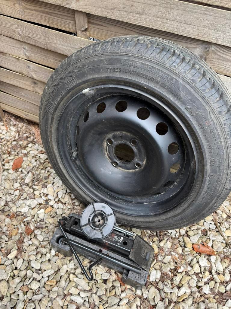 Kit roue de secours Twingo 1 et 2   140  euros !!!, Enlèvement, Pneus et Jantes