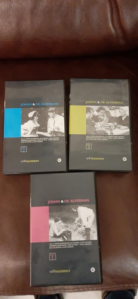 CASSETTES VHS vintage Johan & De Alverman 3 pièces, Collections, Enlèvement ou Envoi