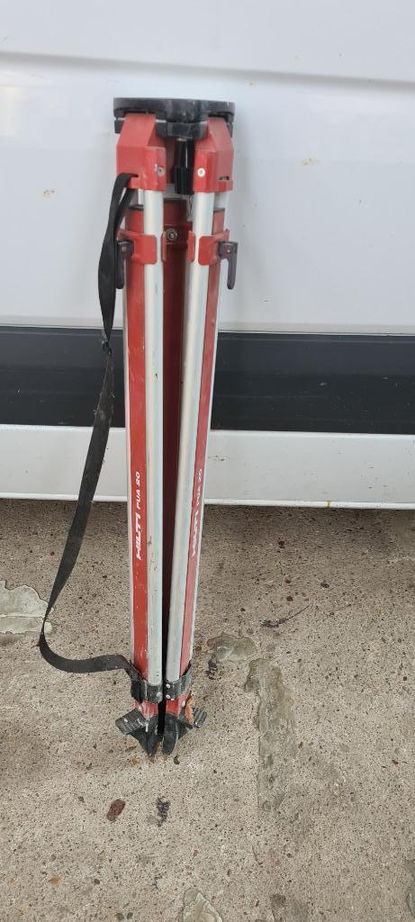 Hilti PUA 20 statief, Doe-het-zelf en Bouw, Meetapparatuur, Ophalen, Zo goed als nieuw, Accessoires