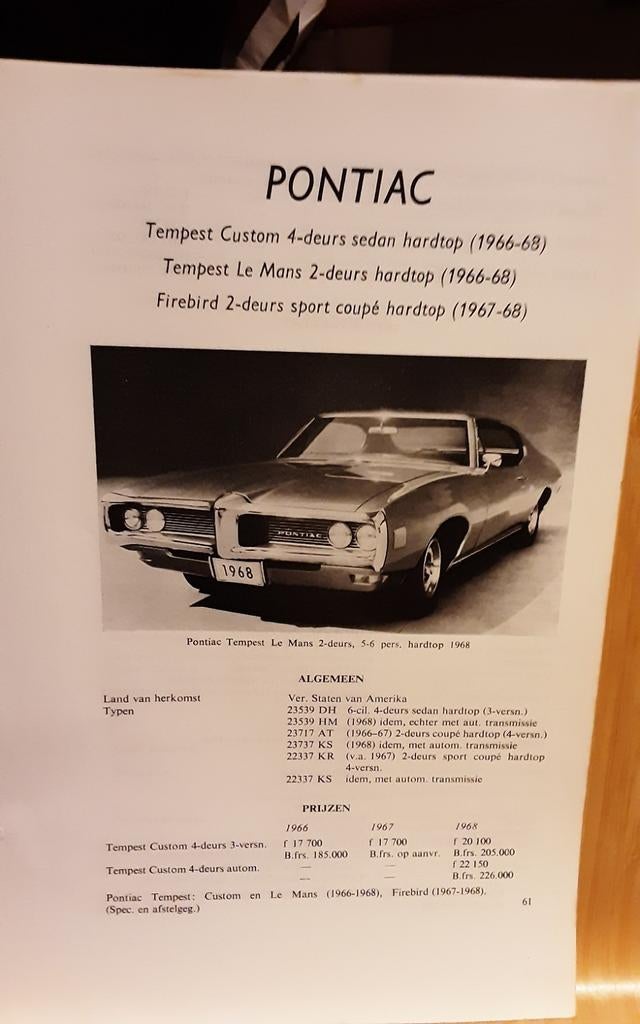 Pontiac tempert firebird technische fiche, Enlèvement ou Envoi, Comme neuf