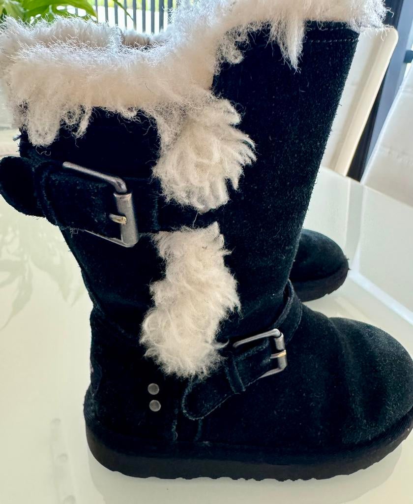 UGG maatje 28 meisje in nieuwstaat!!!, Kinderen en Baby's, Ophalen of Verzenden, Zo goed als nieuw, Meisje