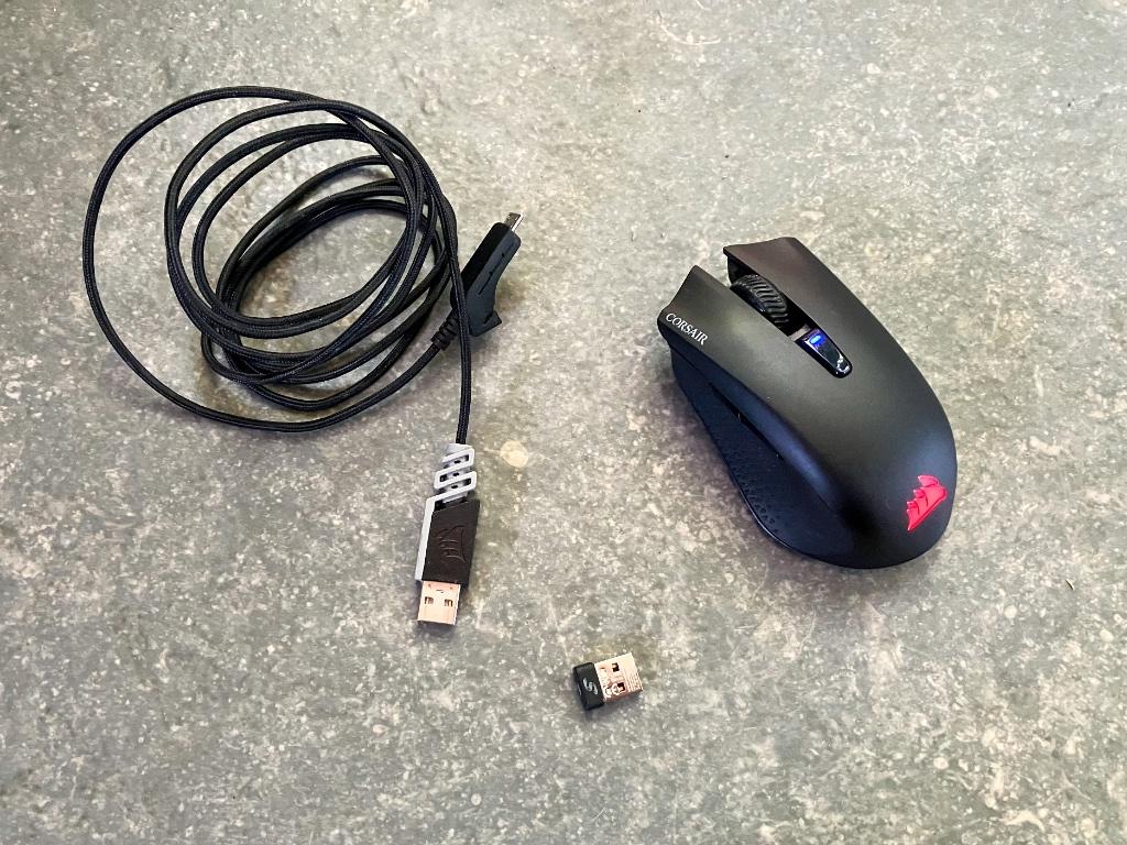 Souris de jeu sans fil Corsair - avec dongle + câble USB, Souris, Enlèvement ou Envoi, CORSAIR, Comme neuf