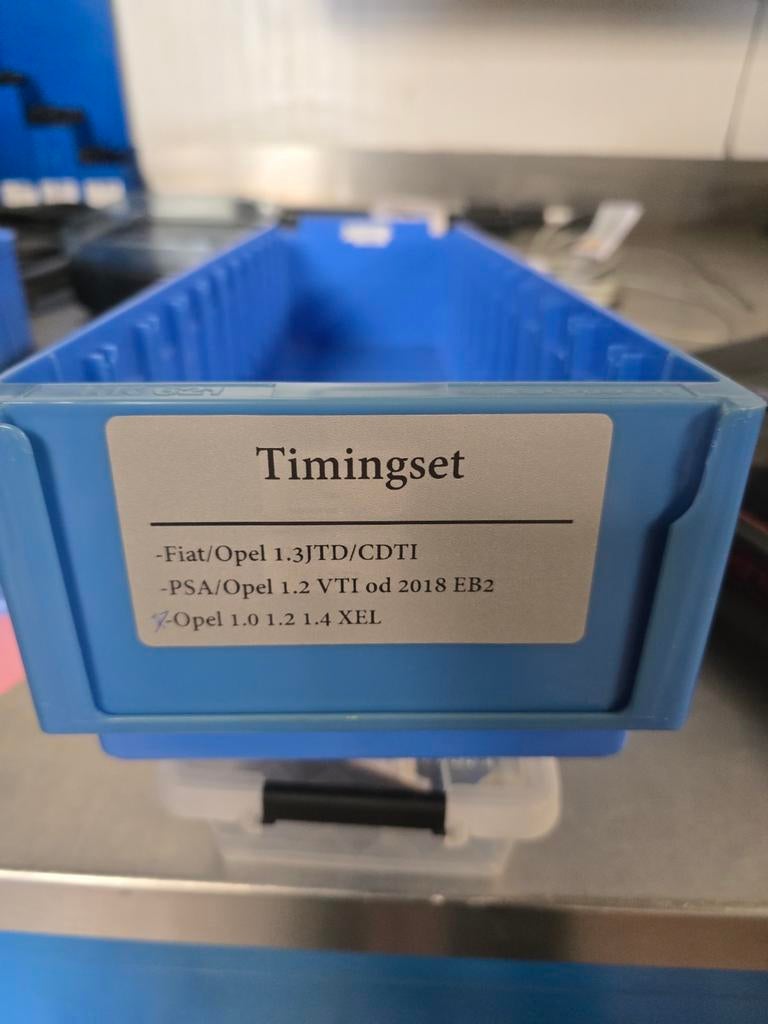 Schafer magazijnbakjes, Ophalen