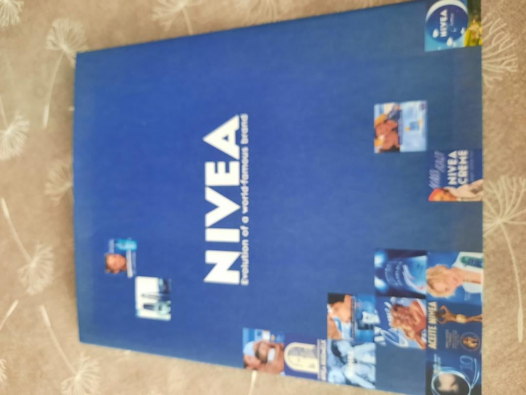 Nivea evolution of à world-famous brand, Ophalen