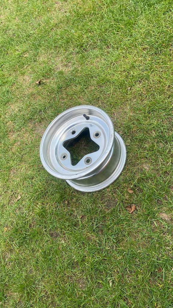 Originele velg kawasaki kfx 400, Motoren
