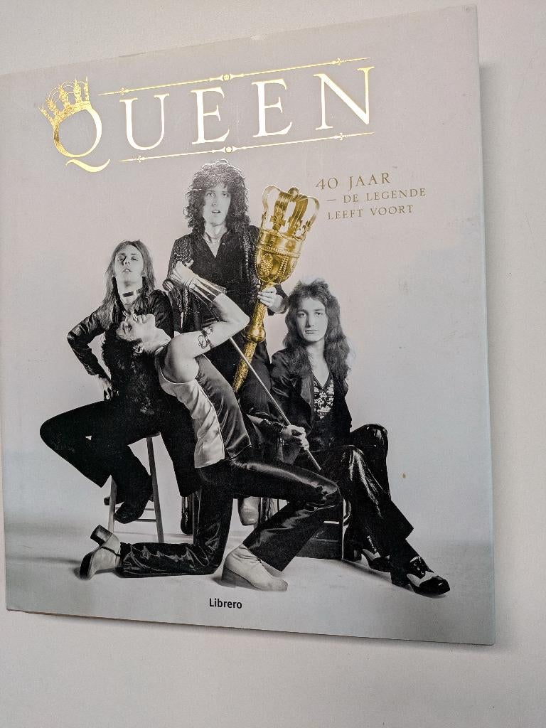 QUEEN FREDDIE MERCURY 40 J.  DE LEGENDE LEEFT VOORT BOEK, Verzenden, Zo goed als nieuw