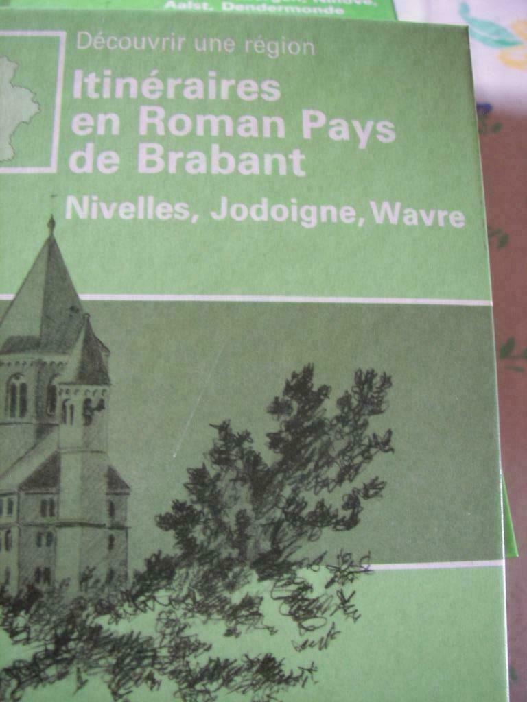 Livre Artis Historia - Itineraires en Roman Pays de Brabant, Enlèvement, Comme neuf