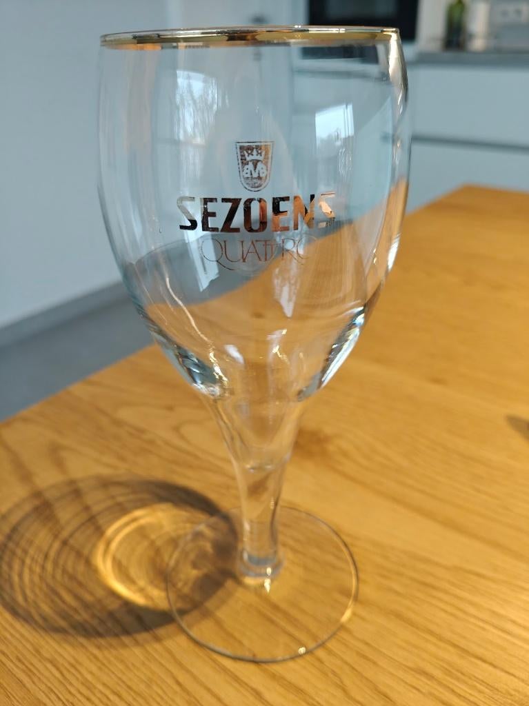 Sezoens Quattro, Verzamelen, Ophalen of Verzenden, Zo goed als nieuw, Bierglas