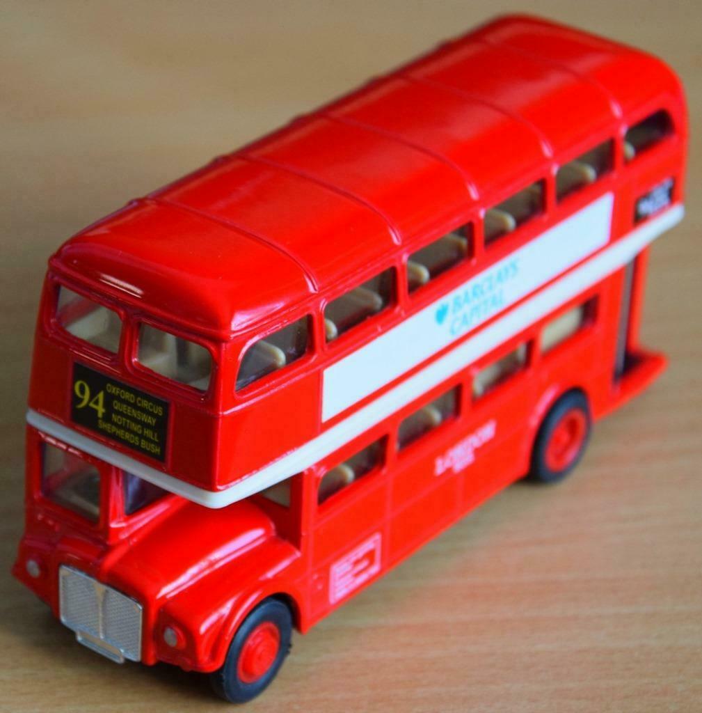 Bus Impérial anglais avec Pub Barclays Capital Voiture 1/43, Enlèvement ou Envoi, Neuf, Voiture, Autres marques