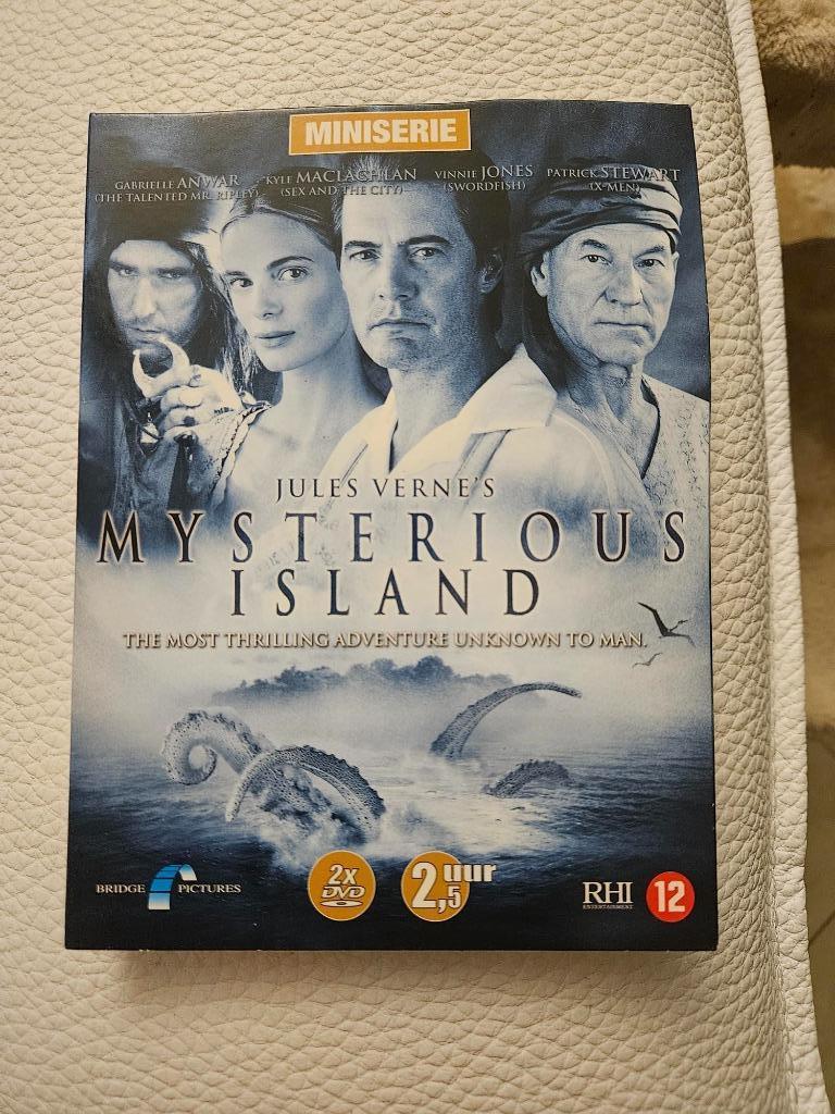 DVD 'Jules Verne's Mysterious Island' - Mini-serie, À partir de 12 ans, Enlèvement ou Envoi, Comme neuf