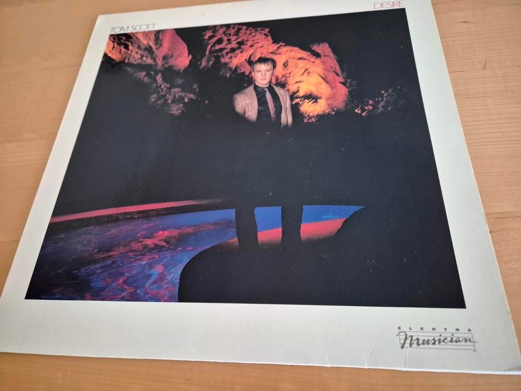 Tom Scott LP 1982 Desire   Near Mint, Enlèvement ou Envoi, Comme neuf