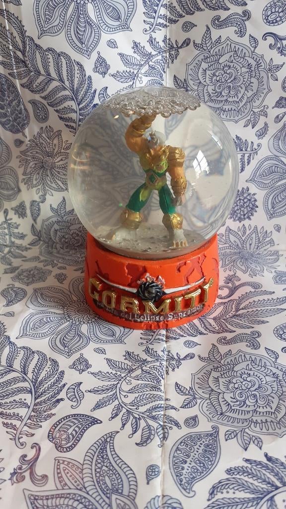 boule de neige paillette figurine gormiti (1), Enlèvement ou Envoi, Utilisé