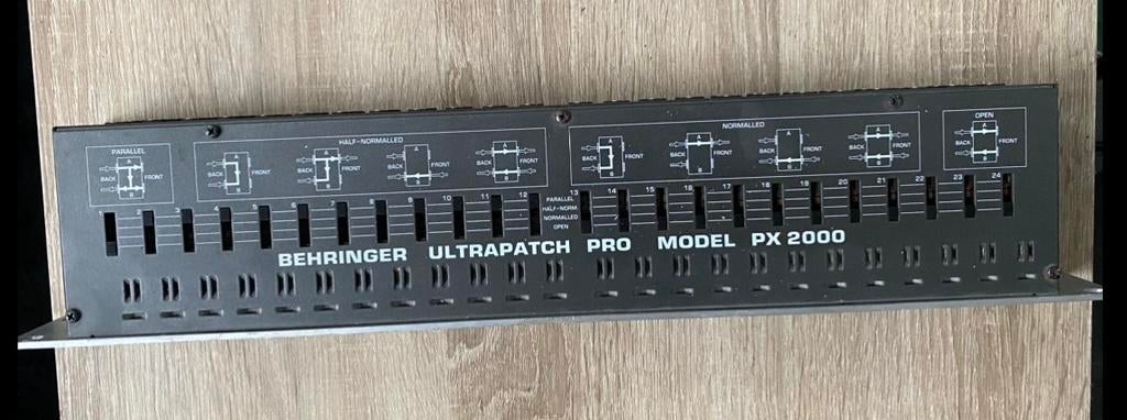 Behringer - Ultrapatch pro px 2000, Comme neuf