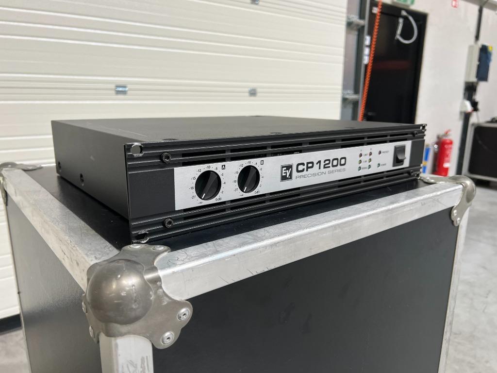 Electro-Voice EV CP1200 2x400W/4Ohm, Ophalen of Verzenden, Gebruikt, 120 watt of meer