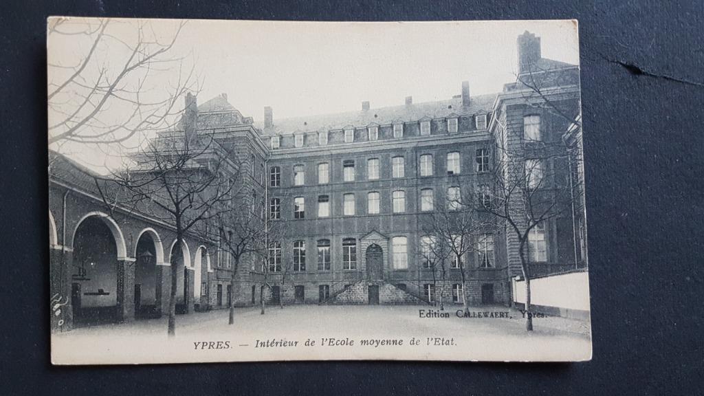 Postkaart Ieper Ypres Intérieur Ecole moyenne de l'Etat, Enlèvement ou Envoi, Avant 1920, Non affranchie, Flandre Occidentale