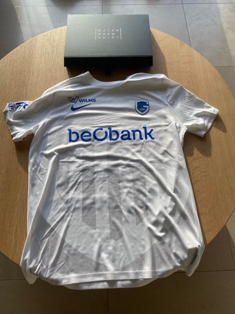 Gesingeerd voetbaltruitje Adedeji Sternberg, Ophalen of Verzenden, Zo goed als nieuw, Shirt
