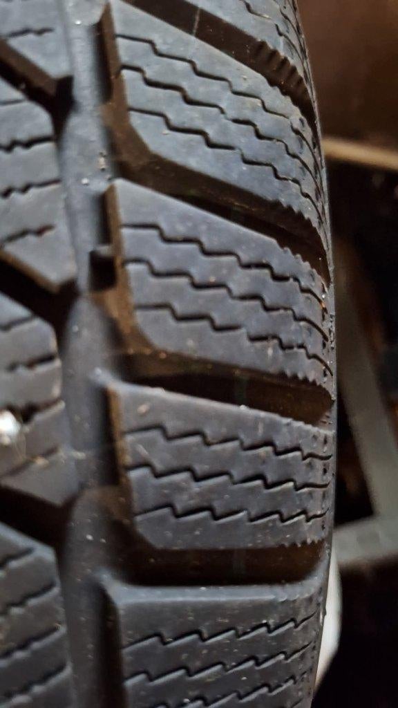 Pneu  neuf 205/60 R16 92H, Auto-onderdelen, Banden en Velgen, Ophalen, 16 inch, Nieuw, Band(en)