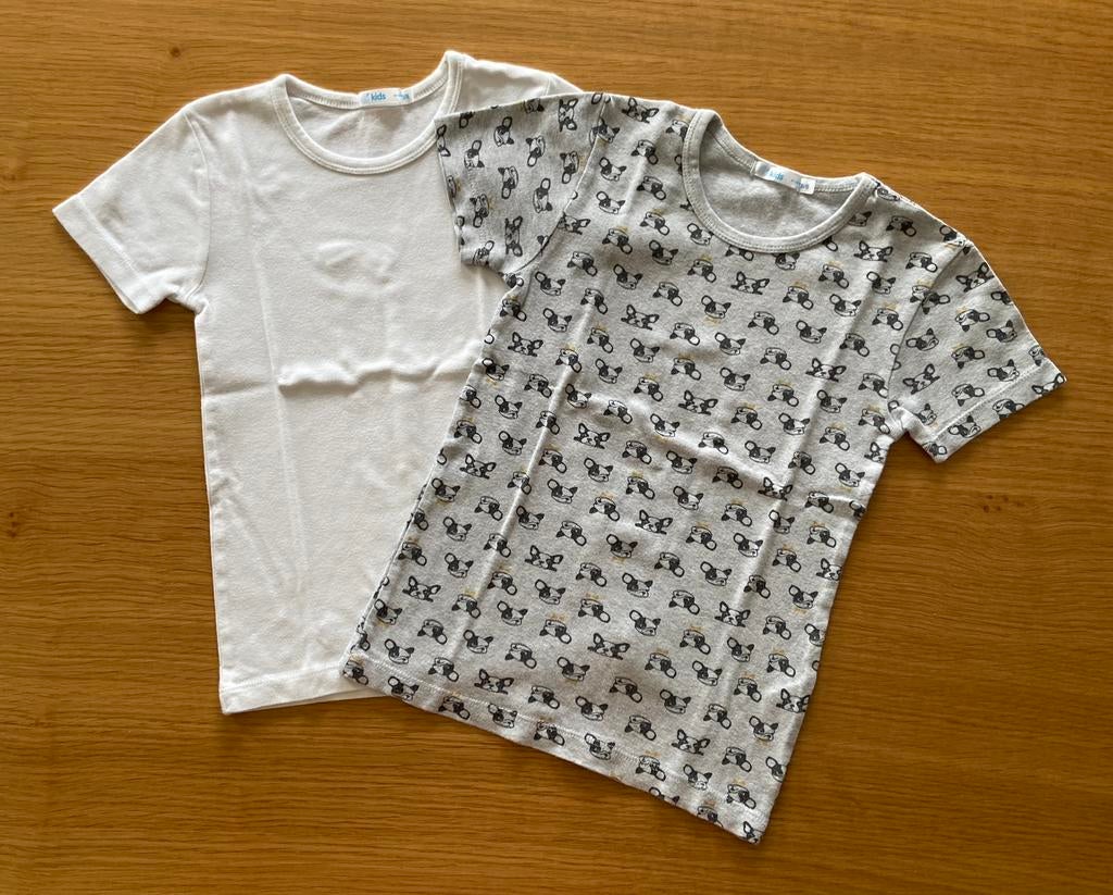 Lot de 2 maillots de corps / chemisettes - 7 ans - 5€, Enlèvement ou Envoi