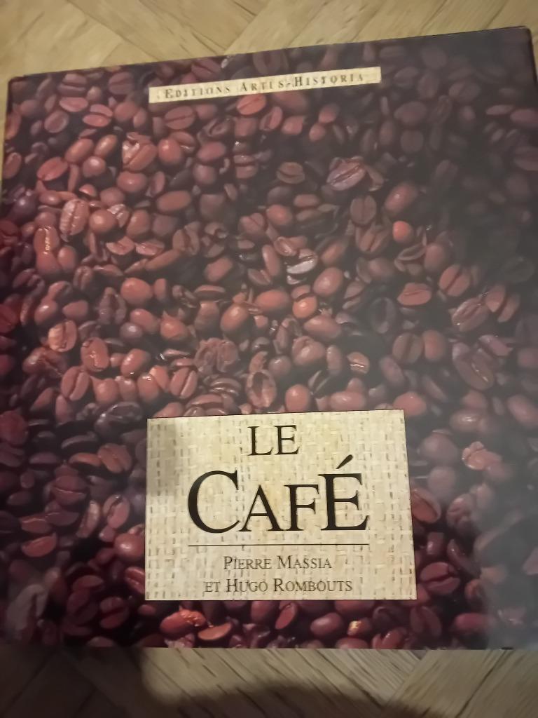 Livre le café pierre massia Hugo rombouts, Enlèvement ou Envoi, Comme neuf