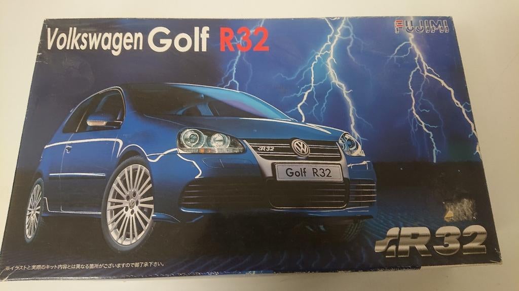 Maquette golf 5 r32, Fujimi, Enlèvement ou Envoi, Voiture, Plus grand que 1:32