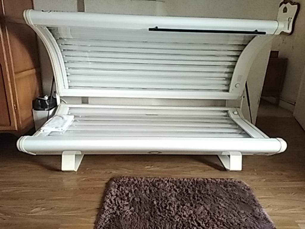 solarium 24 tubes, Electroménager, Solarium, Banc solaire & Bronzage facial, Enlèvement, Comme neuf, 15 lampes ou plus