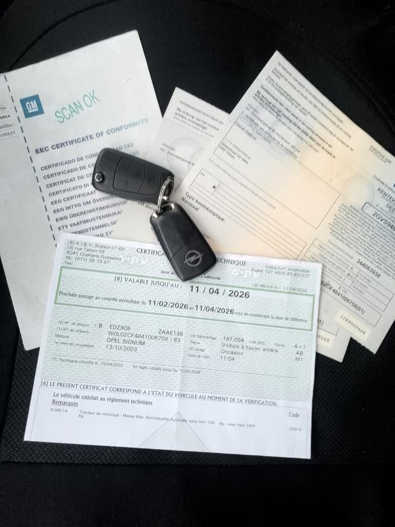 Vend/Échange contre voiture/quad Opel Signum 2.0DTI, Auto's, Opel, Zwart, 5 deurs, Particulier, Zilver of Grijs