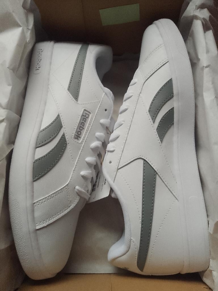nieuw 45.5 reebok court retro in doos sneakers tennis, Vêtements | Hommes, Chaussures, Neuf, Reebok, Blanc, Baskets