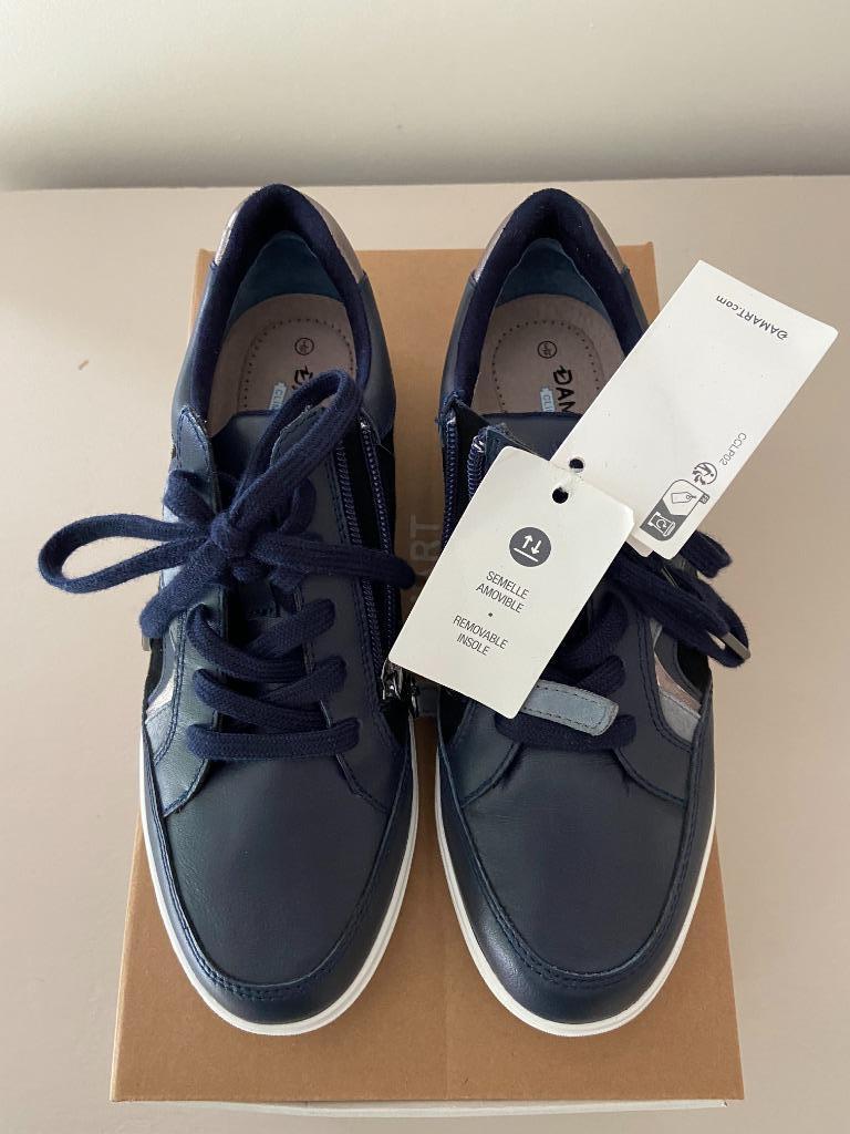 chaussures sport - pointure 36, Neuf, Sneakers et Baskets, Enlèvement, Bleu