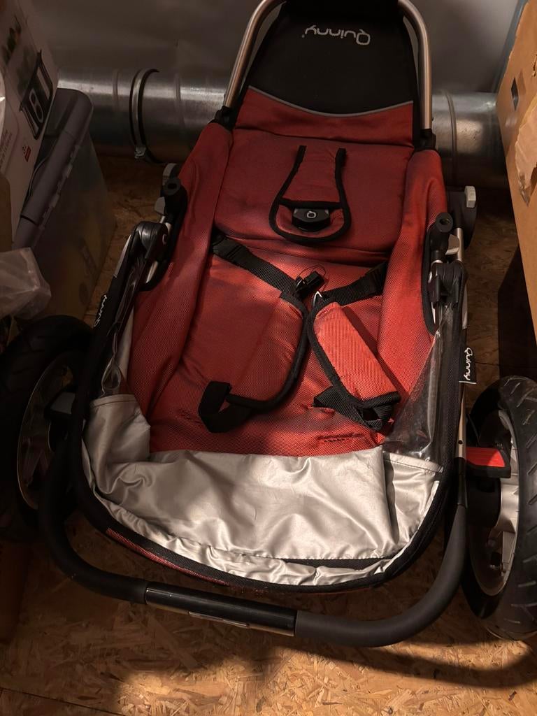 Kinderwagen, Kinderen en Baby's, Kinderwagens en Combinaties, Luchtbanden, Quinny, Zo goed als nieuw, Ophalen