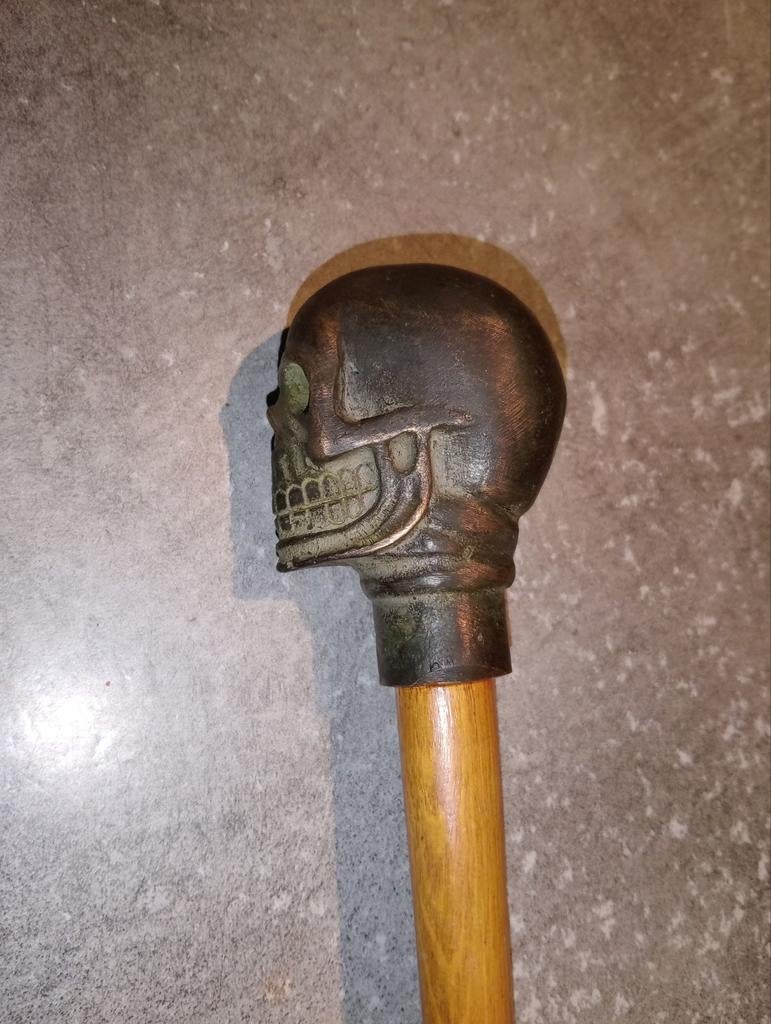 Antique canne art déco  .casse tête / tête de mort/ crâne, Antiquités & Art, Enlèvement ou Envoi