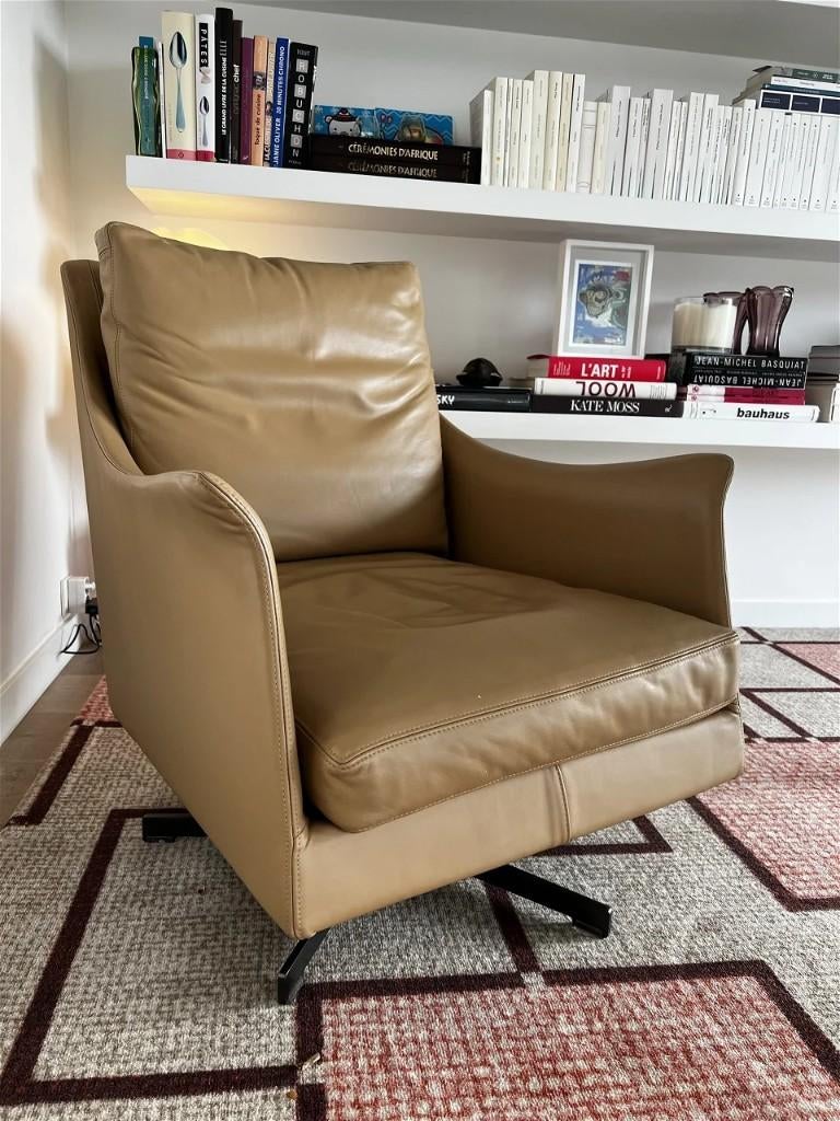 Flexform Boss Swivel Chair, Huis en Inrichting, Fauteuils, Gebruikt, Leer, 50 tot 75 cm, 75 tot 100 cm, Ophalen
