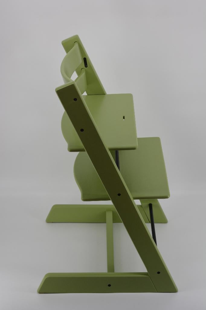 Stokke Tripp Trapp Moss Green — Modèle d'escalier de voyage, Envoi, Comme neuf, Chaise évolutive, Ceinture(s)