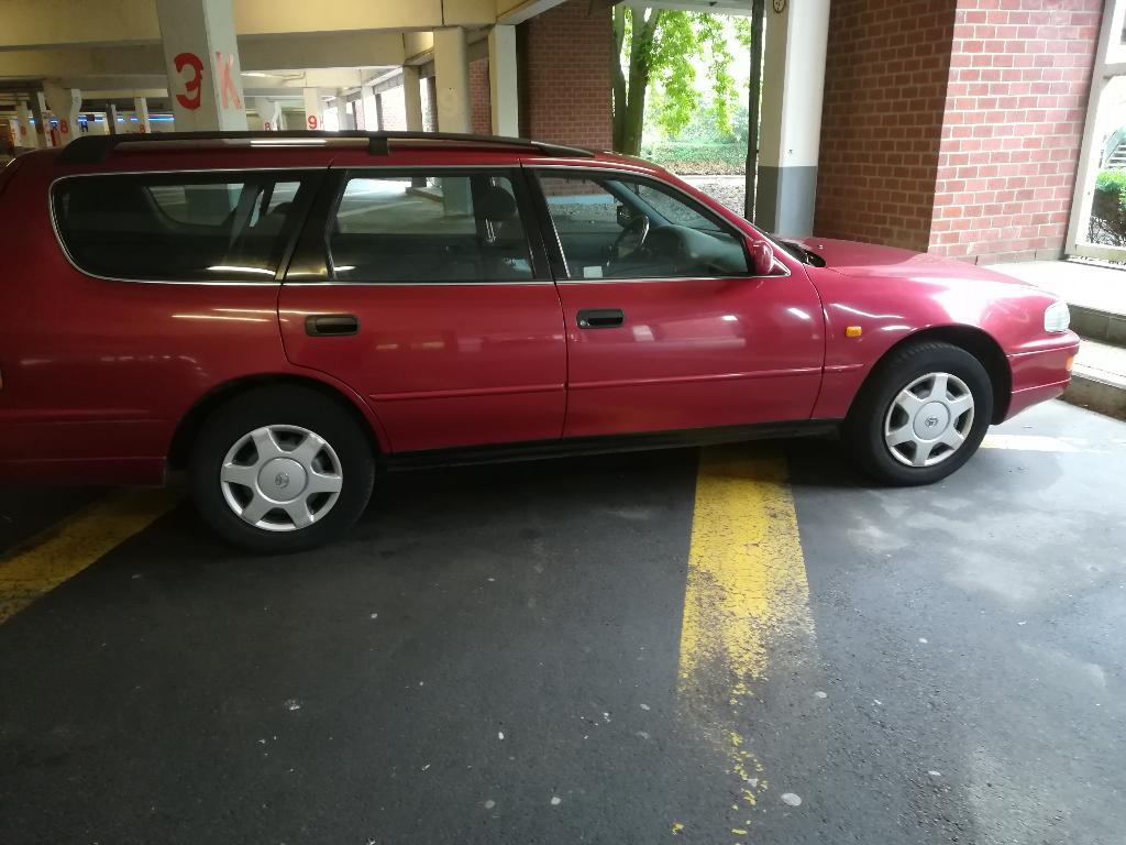 Toyota Camry 7-zits uit 1998, Auto's, Toyota, Particulier, Camry, Benzine, Break, 5 deurs, Handgeschakeld, Overige kleuren, Grijs