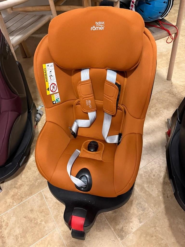 Britax Romer autostoelen DualFix in uitstekende staat, Ophalen, Romer, Verstelbare rugleuning, 0 t/m 18 kg