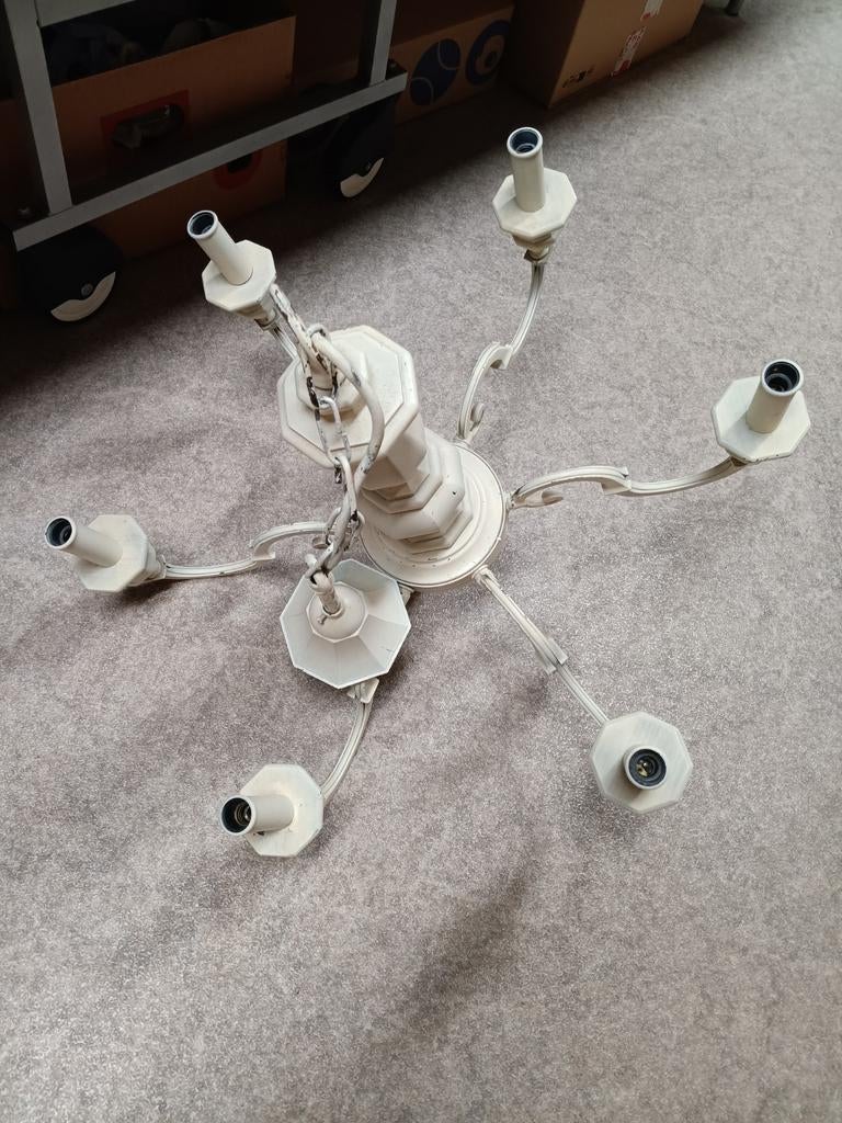 Wit gelakte kroonluchter, Huis en Inrichting, Lampen | Kroonluchters, Ophalen