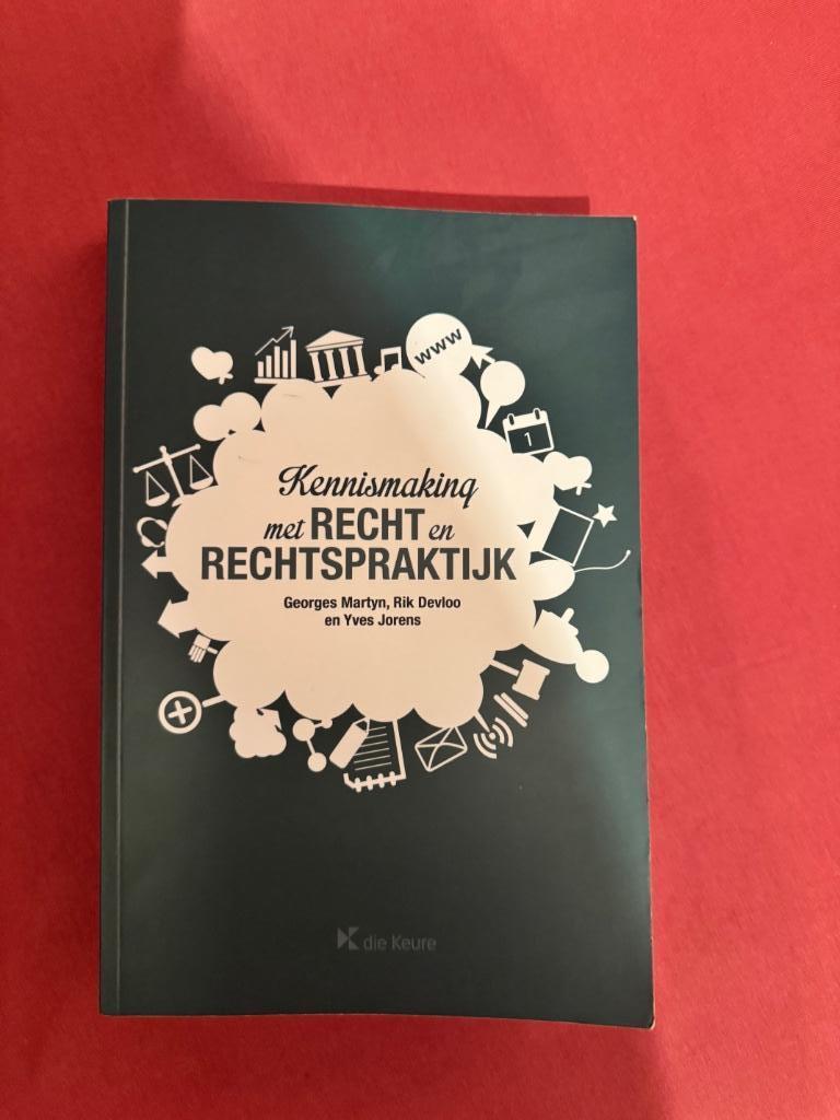 boeken 5 jaar  rechtenopleiding universiteit Hasselt, Boeken, Ophalen of Verzenden, Gelezen, Hoger Onderwijs