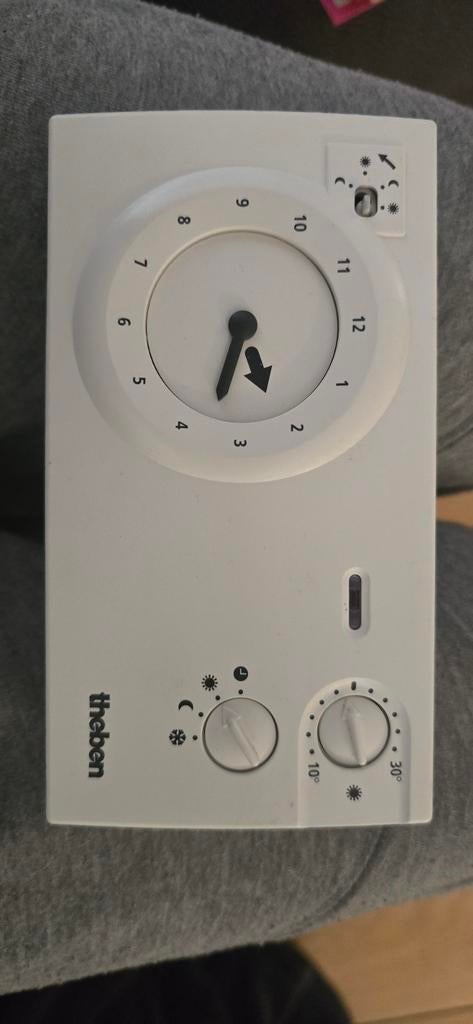 Kamerthermostaat theben ram 784, Ophalen