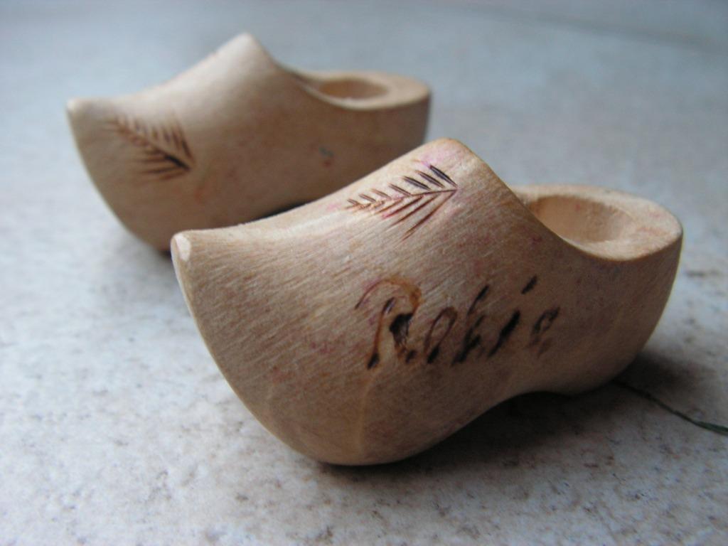 Paire de super petits sabots en bois faits à la main., Antiquités & Art, Enlèvement ou Envoi