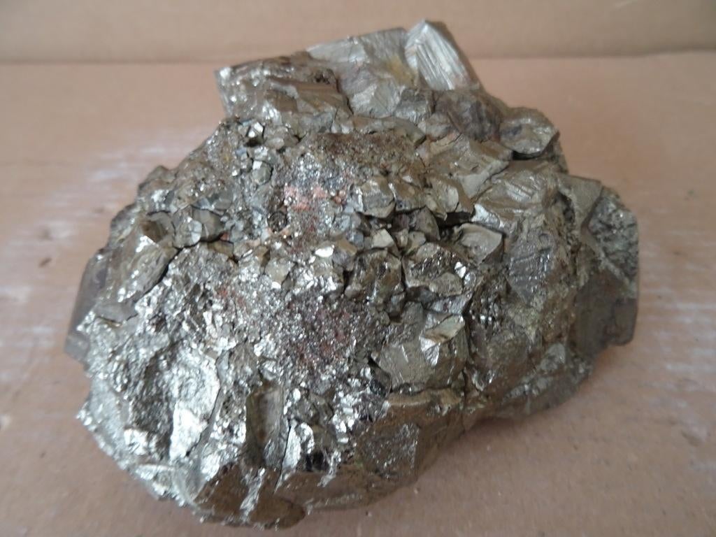 Curiosités pyrite grand cube de pyrite sur matrice 13x11x6cm, Collections, Minéraux & Fossiles, Minéral, Enlèvement ou Envoi