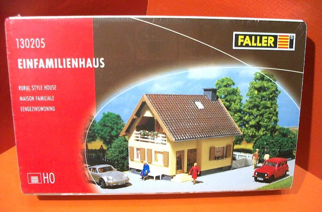 Villa familiale avec jardin  - Faller 130205 - H0 - 1:87, Hobby & Loisirs créatifs, Trains miniatures | HO, Neuf, Pont, Tunnel ou Bâtiment